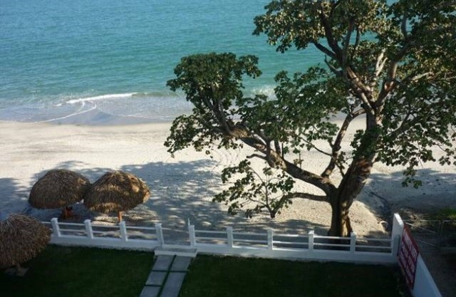Precioso frente a la playa Paradise Condo