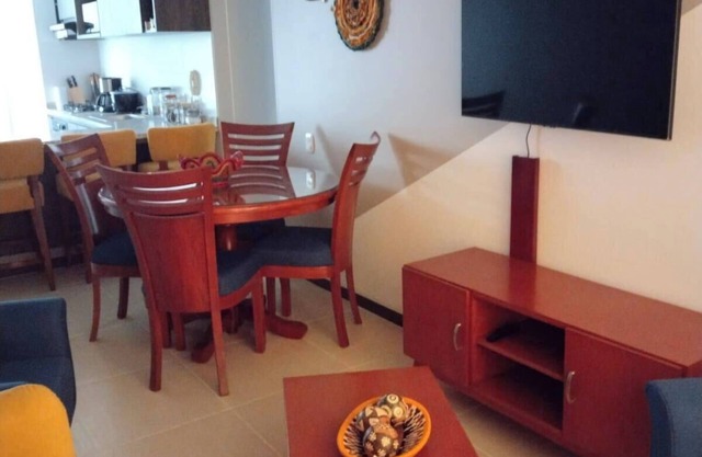 Lovely condo in S. Cali close to universities