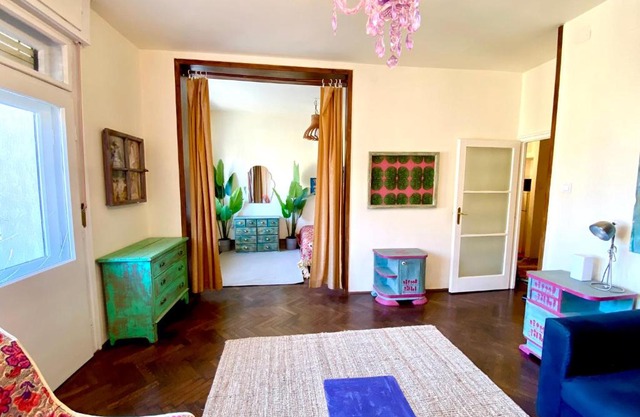 Lovely cosy Art flat