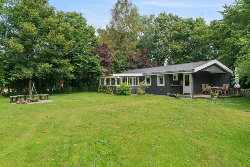 Lovely Cottage Close To Beach And Nature