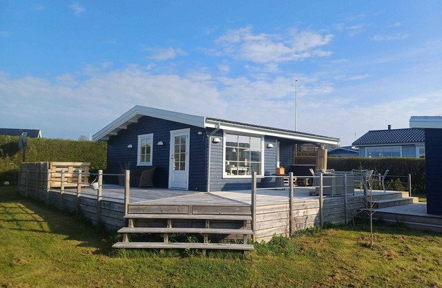 Lovely cottage close to the water