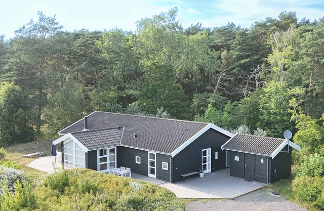 Lovely cottage near a fantastic beach