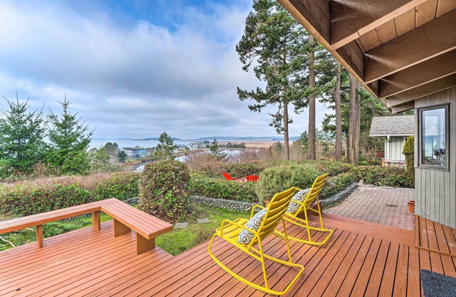 Lovely Coupeville Home w/ Puget Sound Views!