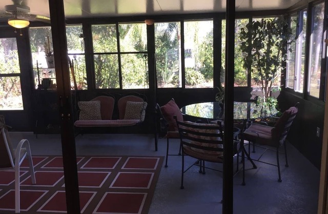 Lovely Florida Getaway: 7 Day Required Stay