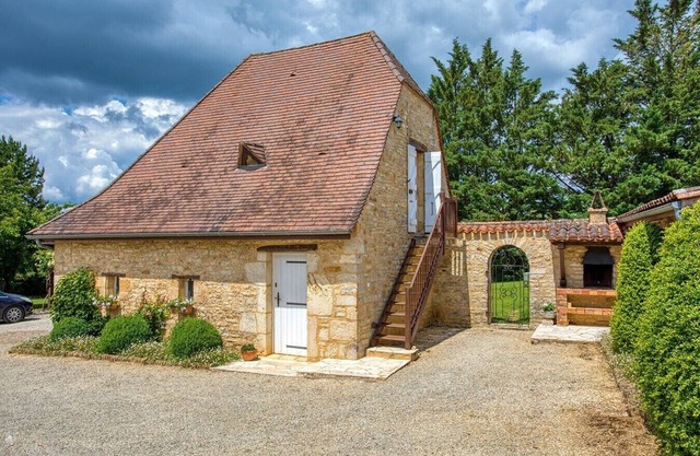 Lovely spacious studio with a shared heated swimming pool and private terrace