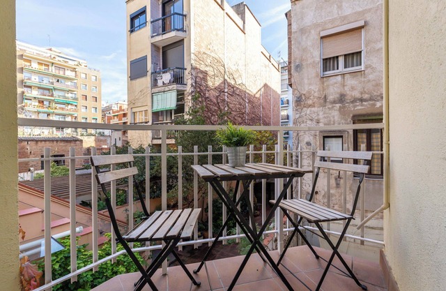 Lovely Gracia Apartment (2025)