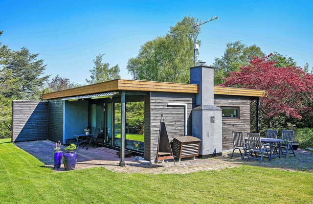 Lovely holiday home close to town and beach