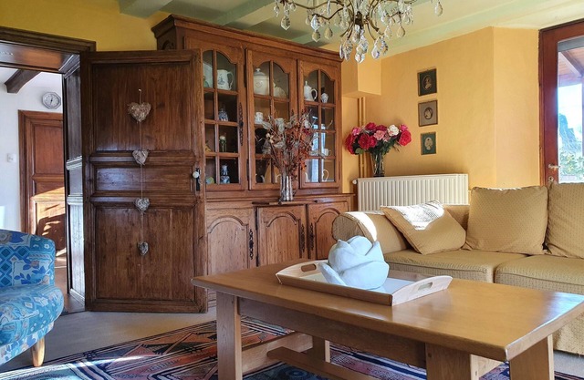 Acogedora casa de vacaciones con sauna en Chiny