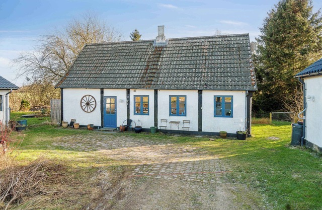 Lovely holiday home near Gudhjem