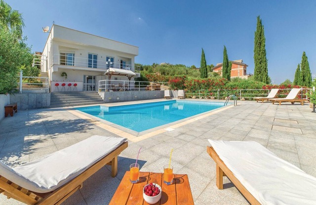 Preciosa casa en Aragona -AG-