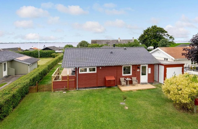 Lovely Home In Faaborg With Wifi