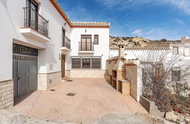 Preciosa casa en Galera con cocina.