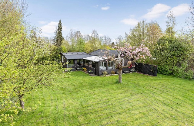 Preciosa casa en Jægerspris con cocina