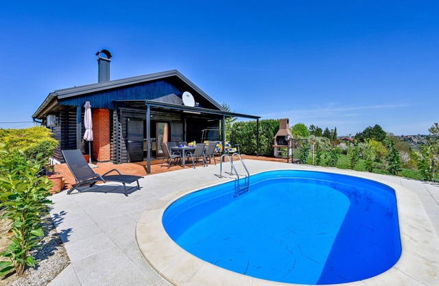 Preciosa casa en Kneginec con sauna