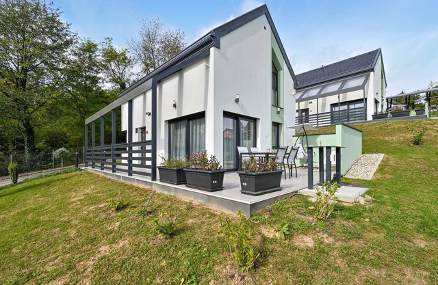 Preciosa casa en Margecan con WiFi