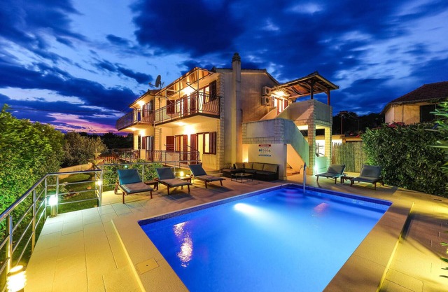 Preciosa casa en Marina con cocina.