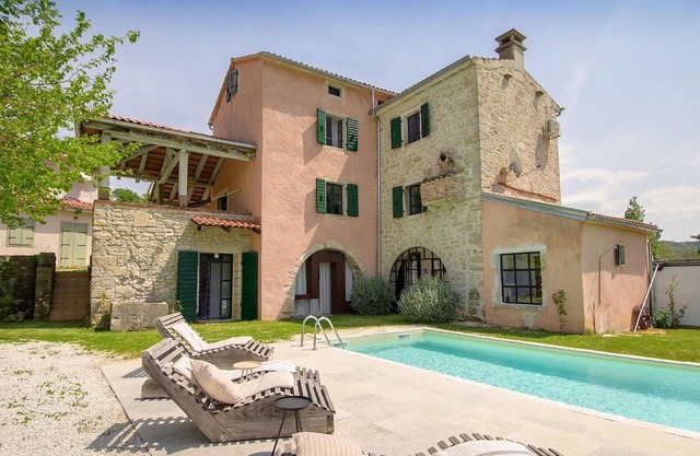 Preciosa casa en Motovun