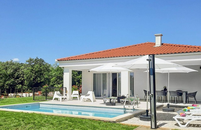 Preciosa casa en Nedescina con WiFi