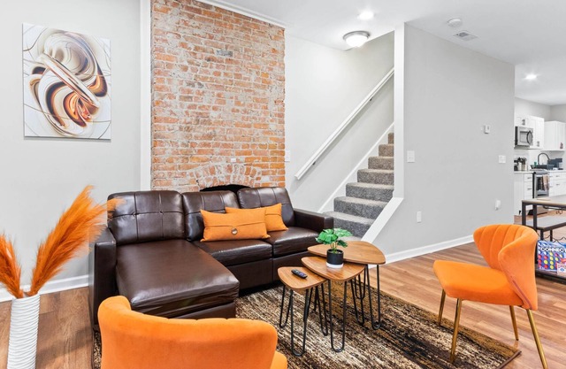 Lovely Home in Olde Towne East near Downtown Free Parking