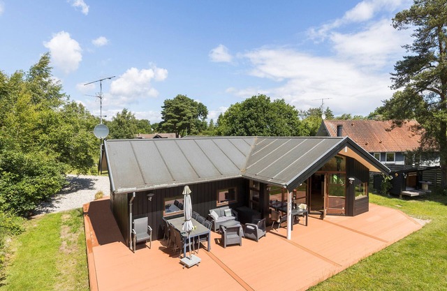Preciosa casa en ørsted con sauna