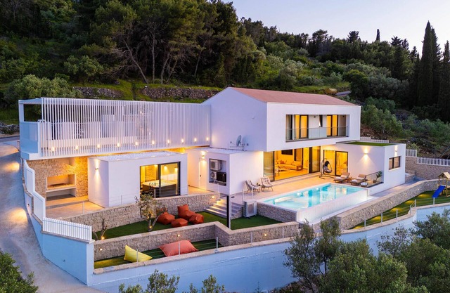 Preciosa casa en Preko con sauna