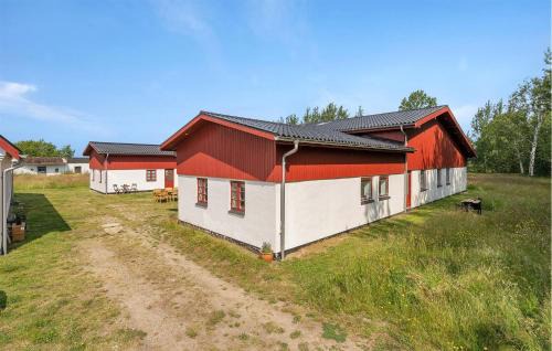 Lovely Home In Væggerløse With House A Panoramic View