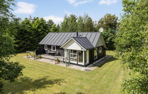 Lovely Home In Vemb With Wifi