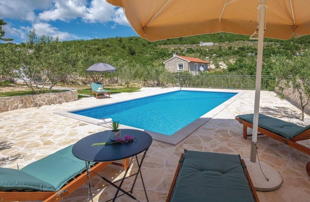 Preciosa casa en Vid con WiFi