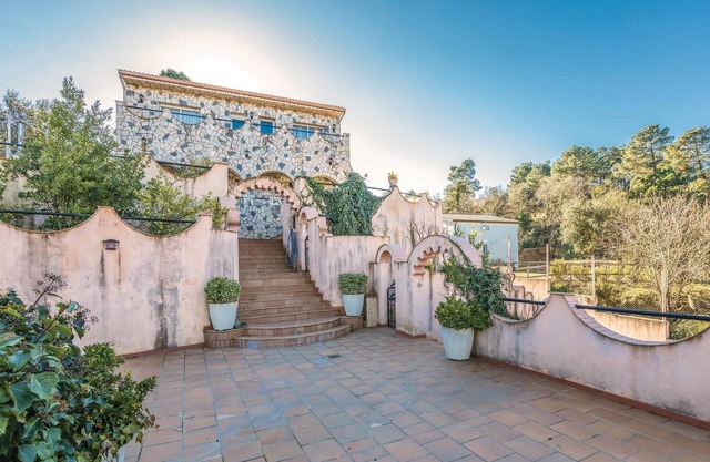 Preciosa casa en Vidreres con cocina