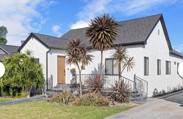 Lovely home located in View Park, CA