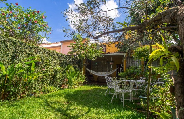 Lovely Home with cozy garden to enjoy your stay!!!