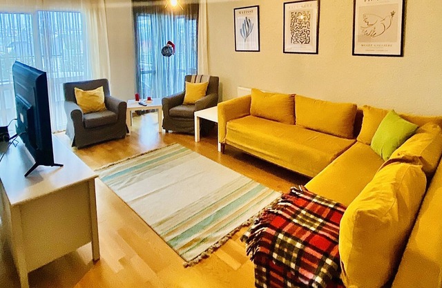 Lovely House 2bedroom apartment with sea view near by John Hopkins