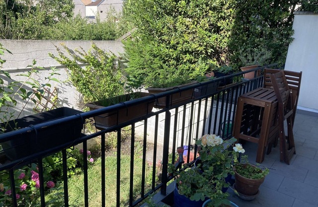 Preciosa pequeña casa con terraza y jardín A tan sólo 15 minutos de París