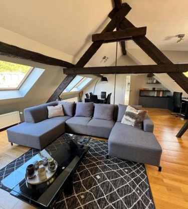 Lovely loft for romantic getaway or family trip