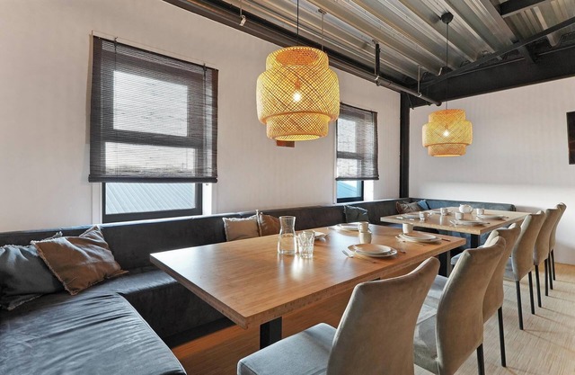 Lovely loft on the first floor on the land side with a spacious open living room and kitchen.