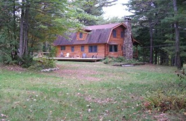 Lovely log home on the AuSable River