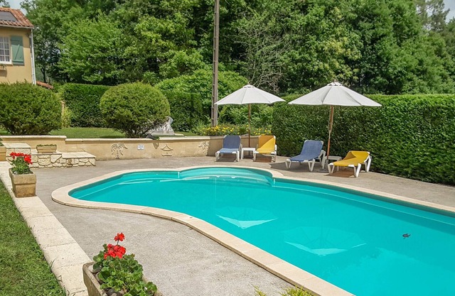Lovely luxurious gite with large garden and private pool!