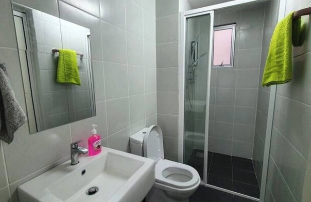 Lovely modern condo (5) with pool view @ Bangi