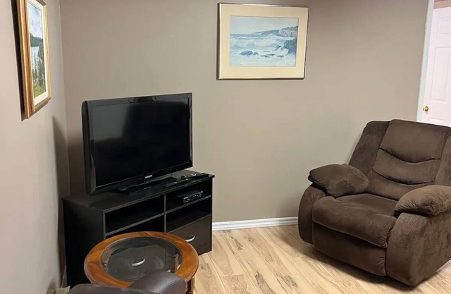 Lovely One bedroom unit, close to Stephenville