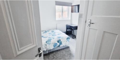 Lovely Room at The Burford Hideaway