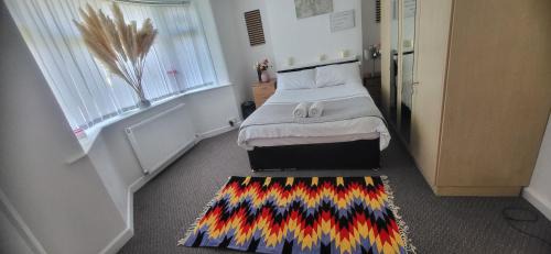 Lovely room like a home away home near the airport