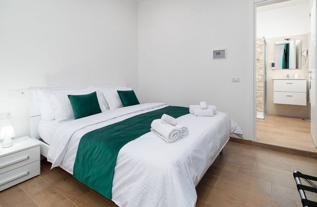 Lovely Rooms - Room 3 by Rentbeat