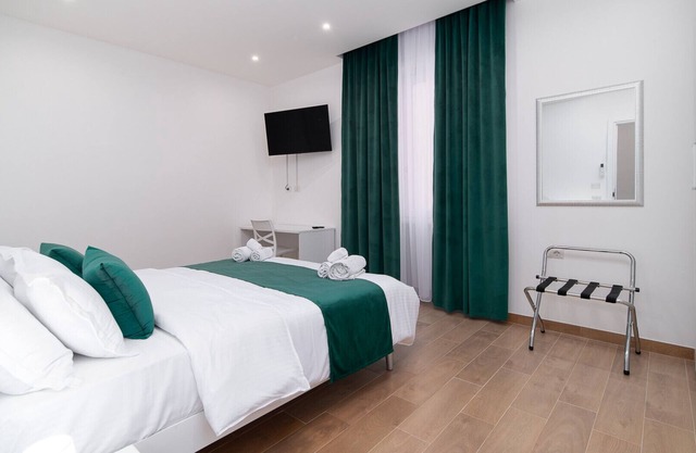 Lovely Rooms - Room 4 by Rentbeat