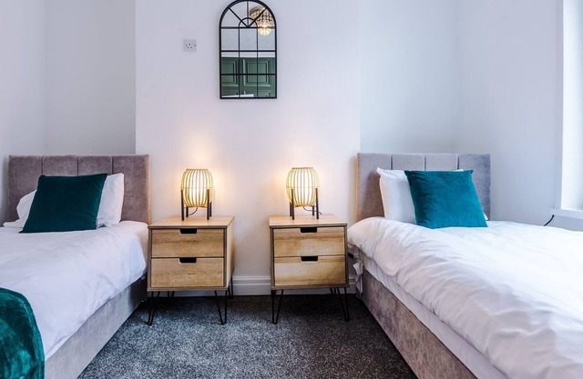 Lovely three bedroom home free parking