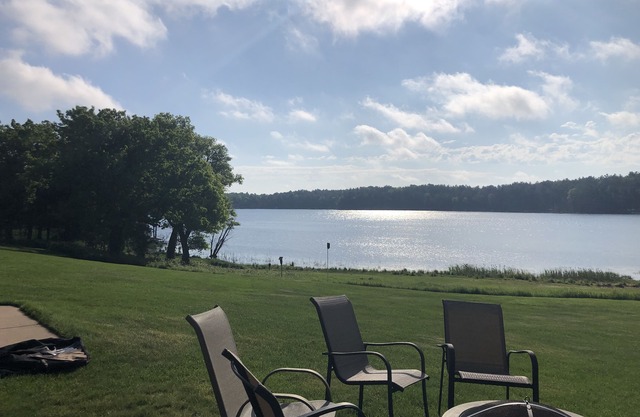 Lovely townhouse on peaceful Birch Island Lake with access to golf