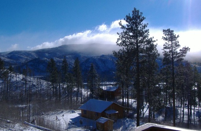 Precioso Vallecito Lake Home Cerca Durango
