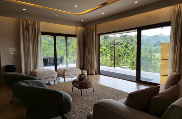 Lovely villa with WiFi in a Coffee Estate at Virajpet