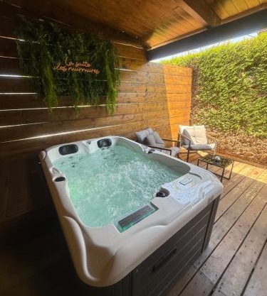 Loveroom La suite des murmures