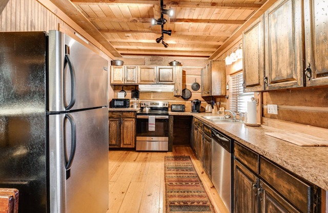 Log Cabin Retreat 10 Min de Rome Georgia! 5 min de Cave Spring Georgia!