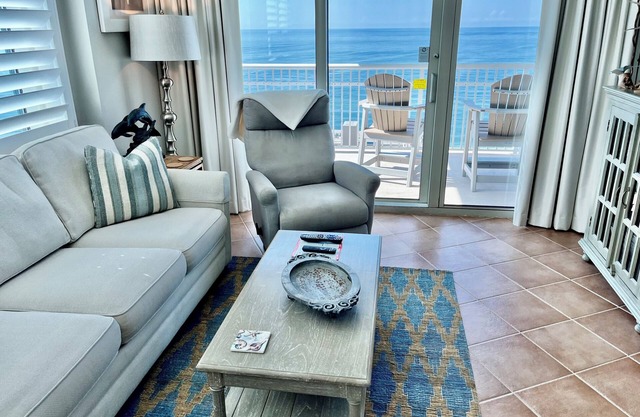 Low Host Fees, Huge Beachfront Pool, 17th Floor E Corner Unit with Two Balconies